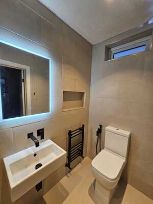 Modern Bathroom